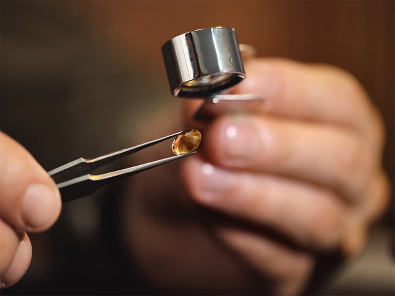 Dieses Bild hat ein leeres Alt-Attribut. Der Dateiname ist edelsteine-gemstomes-schaetzen-lassen-1.jpg